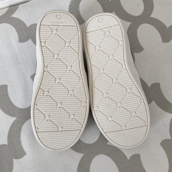 Carter’s Slip on shoes, toddler size 11 - Picture 4 of 4